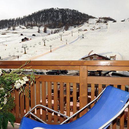 Hotel Helvetia Livigno Exterior photo