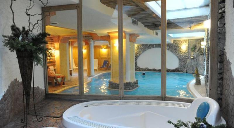 Hotel Helvetia Livigno Exterior photo