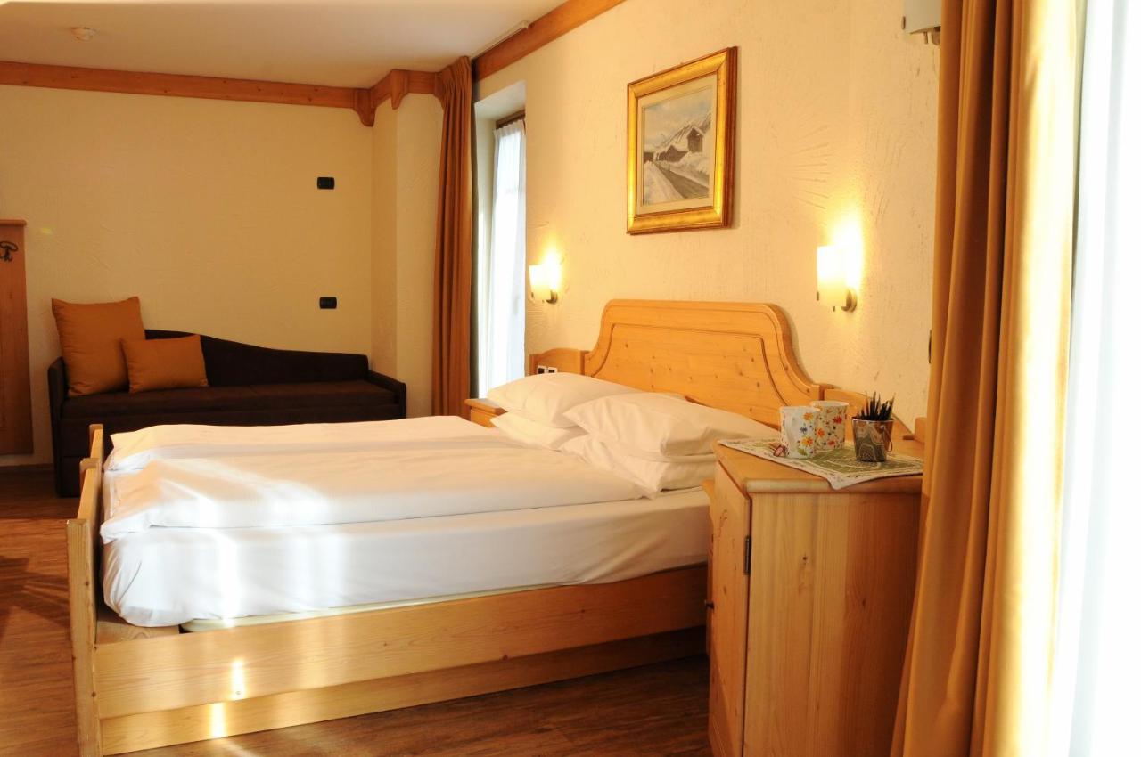 Hotel Helvetia Livigno Exterior photo