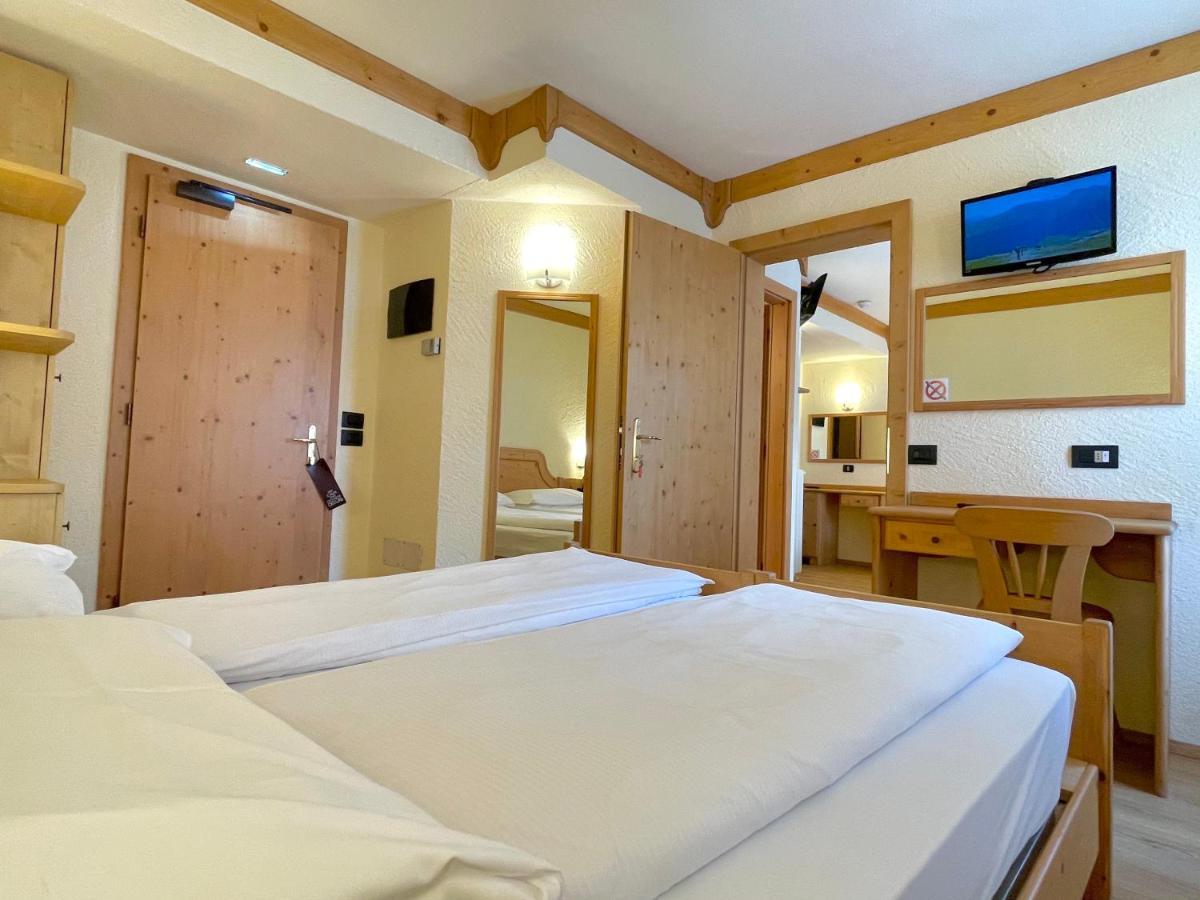 Hotel Helvetia Livigno Exterior photo