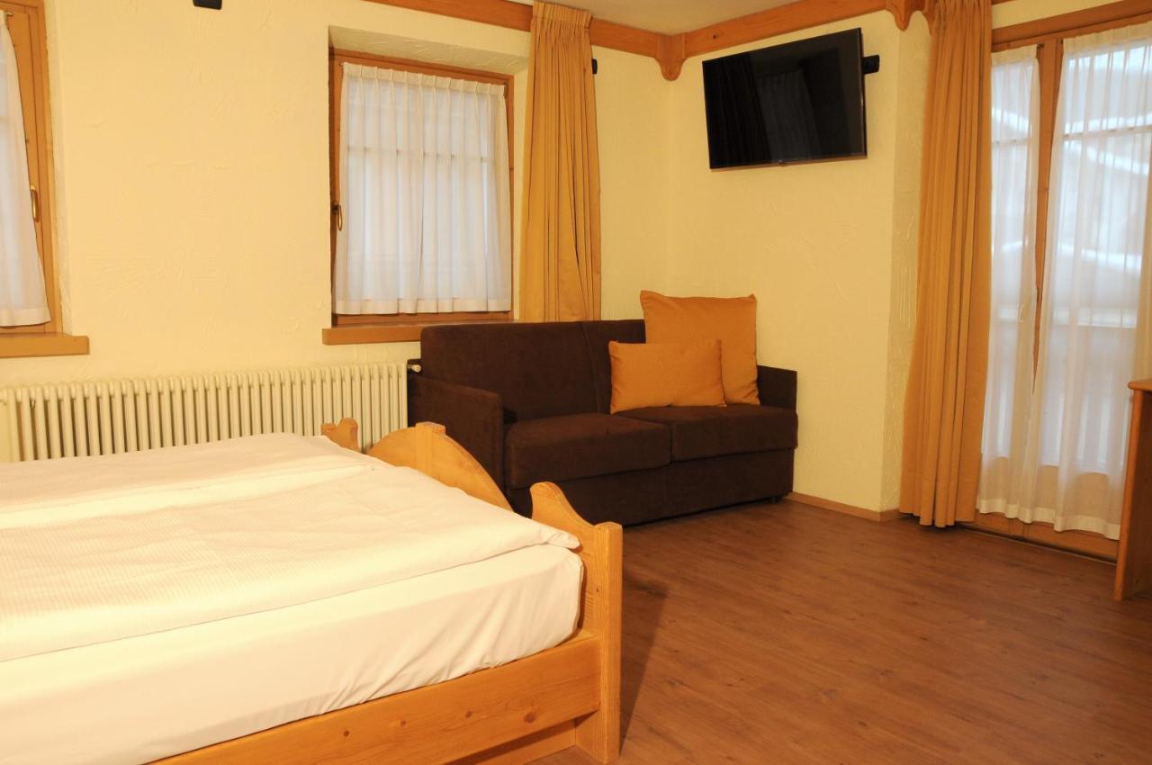 Hotel Helvetia Livigno Exterior photo