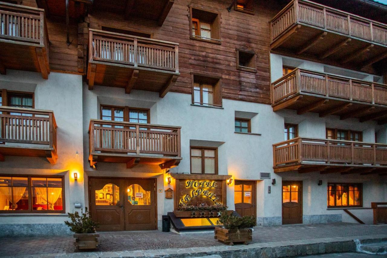 Hotel Helvetia Livigno Exterior photo
