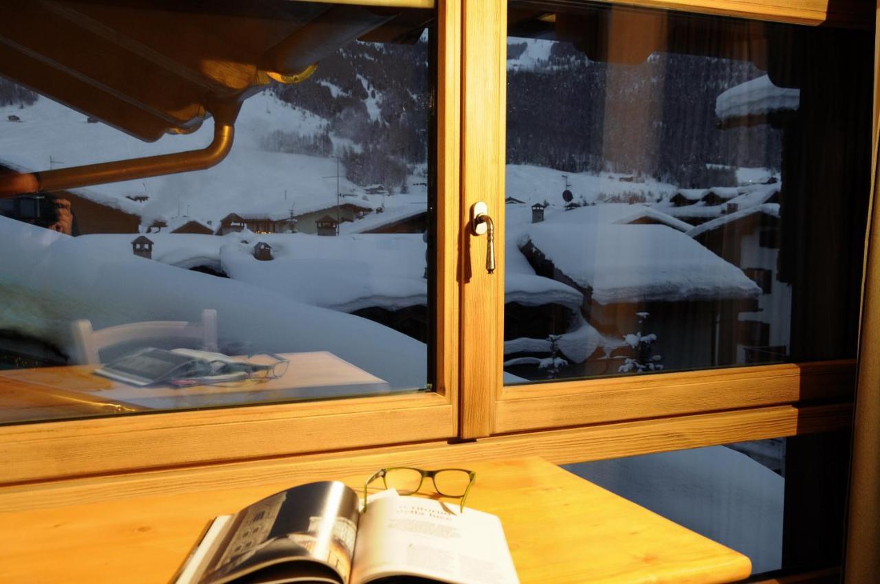 Hotel Helvetia Livigno Exterior photo