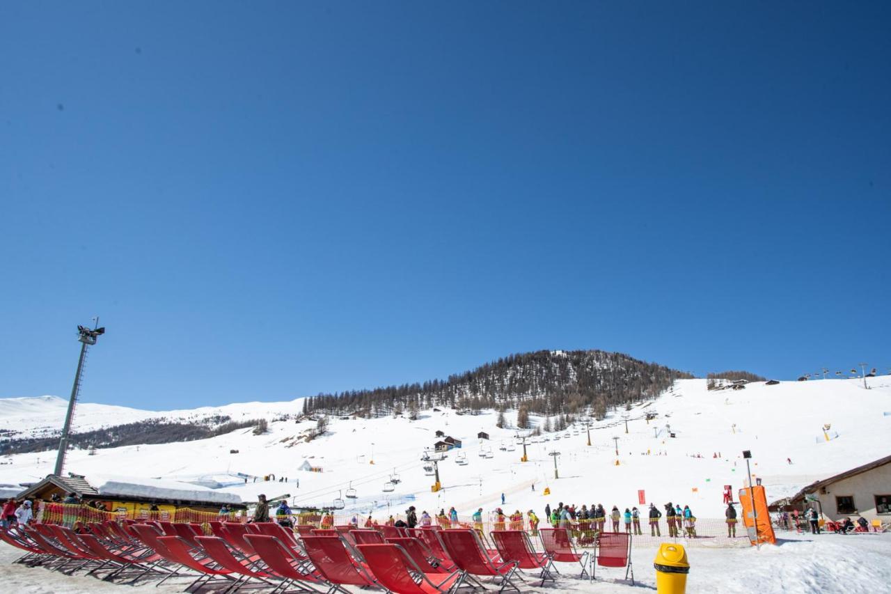 Hotel Helvetia Livigno Exterior photo