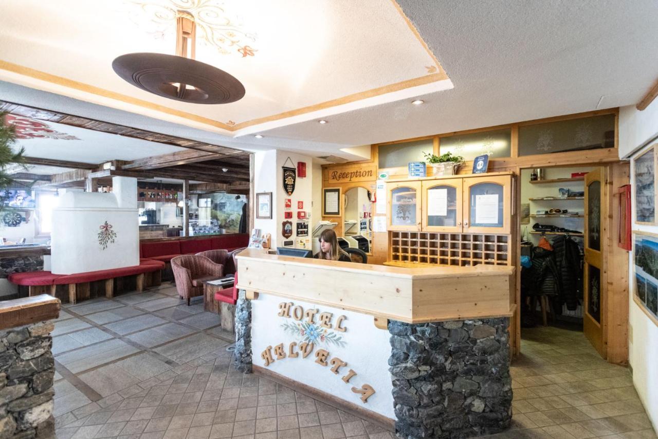 Hotel Helvetia Livigno Exterior photo
