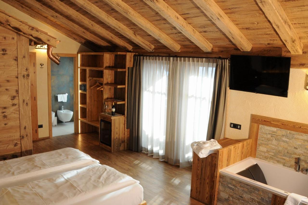 Hotel Helvetia Livigno Exterior photo
