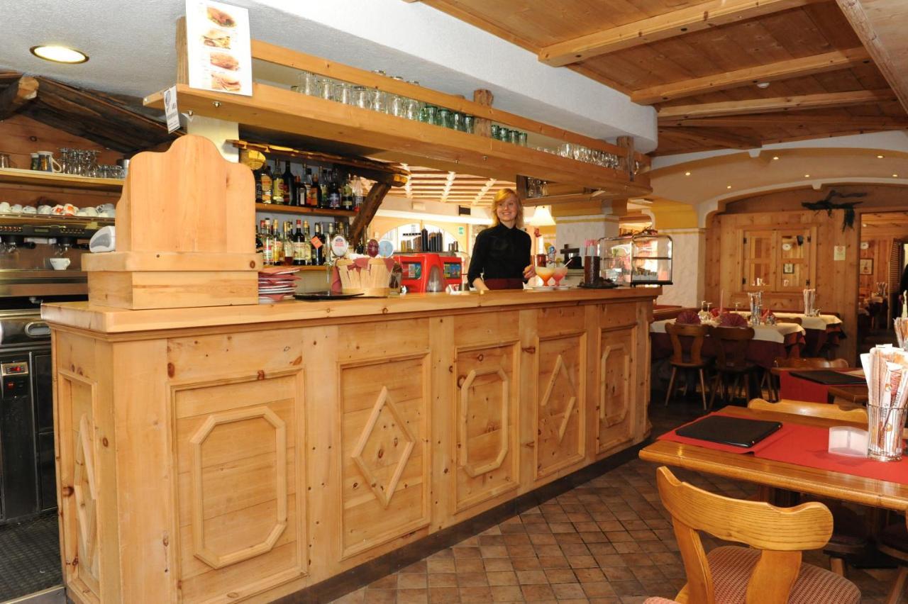 Hotel Helvetia Livigno Exterior photo