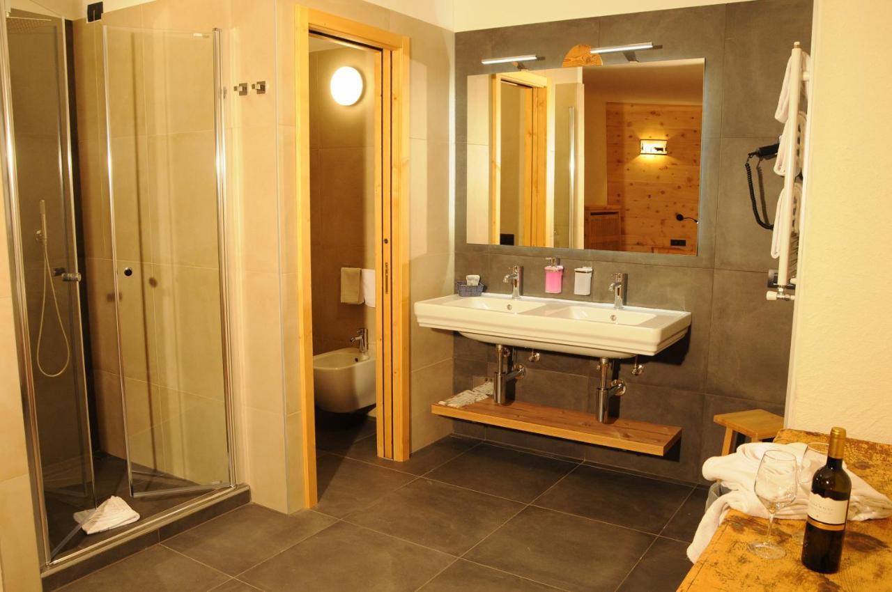 Hotel Helvetia Livigno Exterior photo